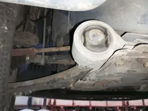 Foto de BRAZO SUSPENSION DELANTERO IZQUIERDO FORD FIESTA (CBK) 1.25 16V CAT (69 CV / 51 KW) foto 2
