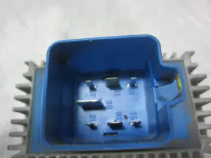 Foto de CAJA PRECALENTAMIENTO OPEL ZAFIRA B 1.9 CDTI (120 CV / 88 KW) referencia 55353011 foto 5