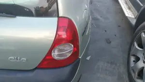 Foto de PILOTO TRASERO DERECHO RENAULT CLIO II FASE II (B/CB0) 1.5 dCi Diesel (65 CV / 48 KW) referencia 8200917487