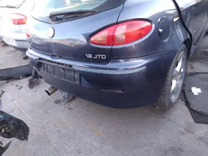 Foto de PARAGOLPES TRASERO ALFA ROMEO 147 (190) 1.9 JTD CAT (110 CV / 81 KW)