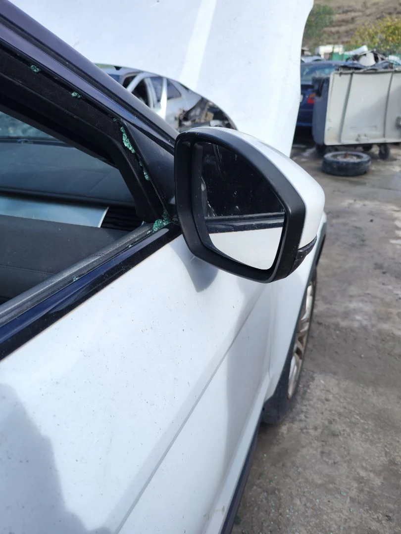 Foto de RETROVISOR DERECHO LAND ROVER RANGE ROVER EVOQUE 2.0 Td4 CAT (150 CV / 110 KW)