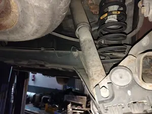 Foto de AMORTIGUADOR TRASERO DERECHO RENAULT SCENIC II (JM)