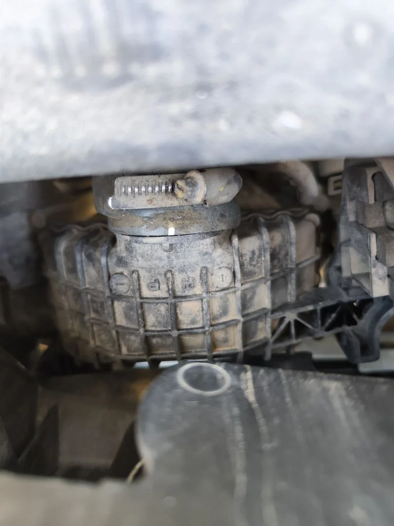 Foto de INTERCOOLER RENAULT KANGOO II (F/KW0) 1.5 dCi Diesel CAT (86 CV / 63 KW)