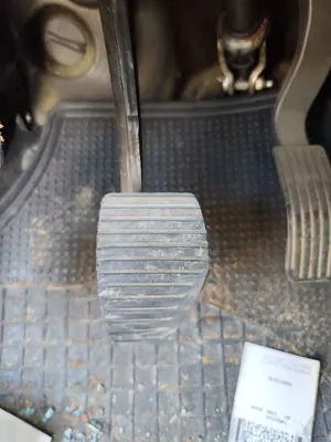 Foto de PEDAL FRENO PEUGEOT 207 1.4  (73 CV / 54 KW)