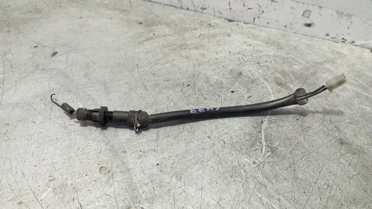 Foto de INTERRUPTOR HONDA CBR 125R 125 cm3 - 10 kW G-CAT (14 CV / 10 KW)