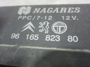 Foto de CAJA PRECALENTAMIENTO CITROEN XSARA BERLINA 1.9 Diesel (69 CV / 51 KW) referencia 9616582380 foto 2