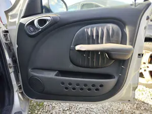 Foto de GUARNECIDO PUERTA DELANTERA DERECHA CHRYSLER PT CRUISER 2.2 CRD CAT (121 CV / 89 KW)