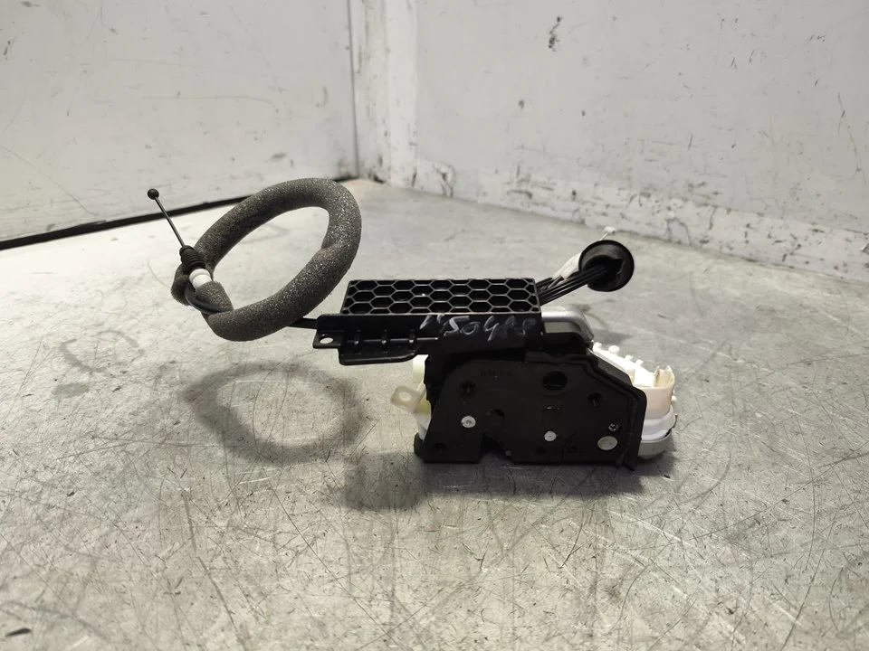 Foto de CERRADURA PUERTA DELANTERA IZQUIERDA PORSCHE MACAN (95BA) referencia 8J1837015E