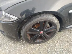Foto de PINZA DE FRENO DELANTERA IZQUIERDA JAGUAR XF 3.0 V6 Diesel CAT (241 CV / 177 KW)