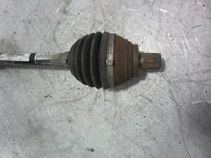Foto de TRANSMISION DELANTERA IZQUIERDA VOLKSWAGEN GOLF VII BERLINA (BQ1/BE2) 1.6 TDI (116 CV / 85 KW) referencia 1K0407271LB foto 4