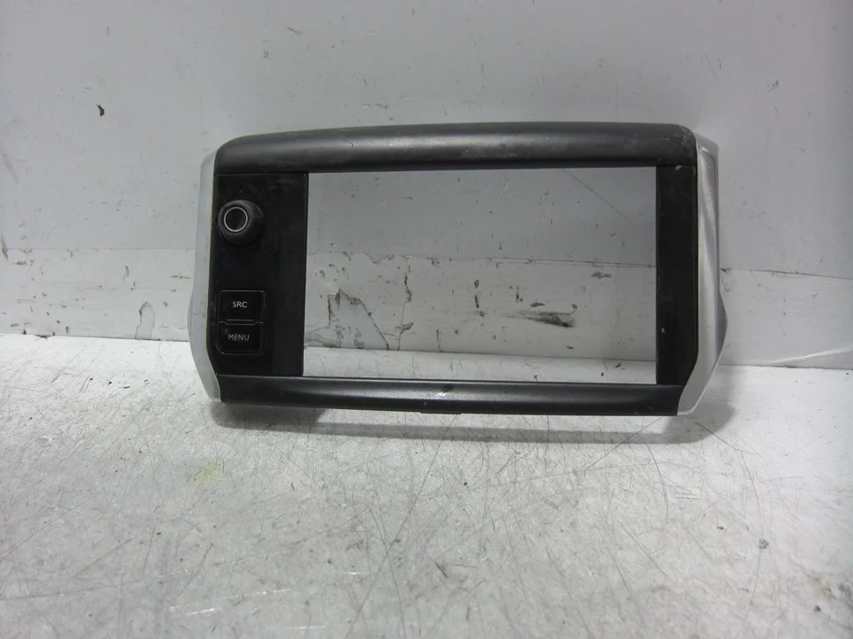 Foto de MANDO MULTIFUNCION PEUGEOT 208 1.2 12V e-VTi / PureTech (81 CV / 60 KW) referencia 98097243XU