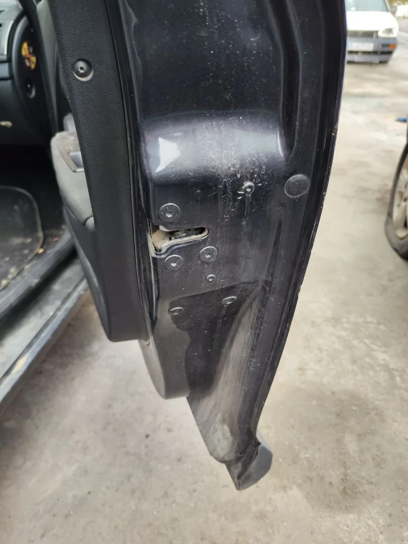 Foto de CERRADURA PUERTA DELANTERA DERECHA RENAULT MEGANE III BERLINA 5P 1.5 dCi Diesel FAP (110 CV / 81 KW) referencia 805020002R