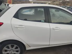 Foto de LUNA TRASERA DERECHA MAZDA 2 BERLINA (DE) 1.3 16V CAT (75 CV / 55 KW)