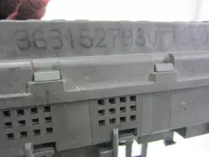 Foto de CAJA RELES / FUSIBLES CITROEN EVASION 2.0 HDi (109 CV / 80 KW) referencia 3631527980 foto 2