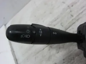 Foto de MANDO MULTIFUNCION PEUGEOT 207 1.6 16V HDi FAP (90 CV / 66 KW) referencia 96630732XT foto 9