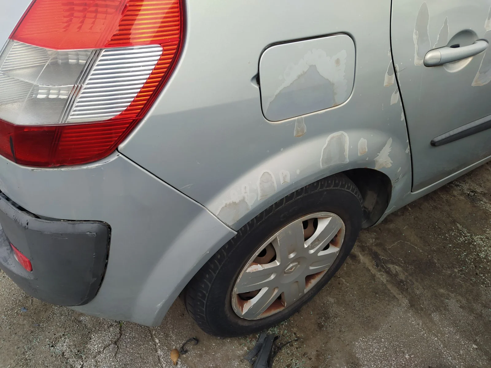 Foto de AFORADOR RENAULT MEGANE II BERLINA 5P 1.4 16V (98 CV / 72 KW) referencia 8200683188