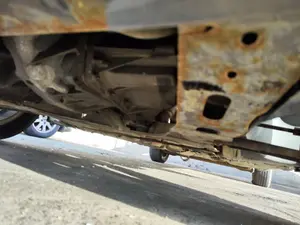 Foto de EJE DELANTERO / CUNA MOTOR RENAULT CLIO III 1.4 16V (98 CV / 72 KW)