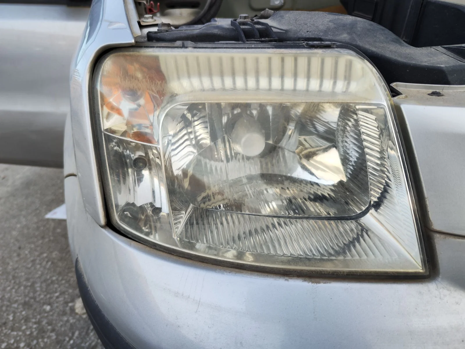 Foto de FARO DERECHO FIAT II PANDA (169) 1.2 CAT (60 CV / 44 KW)