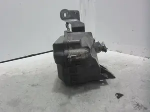 Foto de CAJA RELES / FUSIBLES CITROEN C4 CACTUS 1.2 12V VTi (82 CV / 60 KW) referencia 9671924480 foto 5
