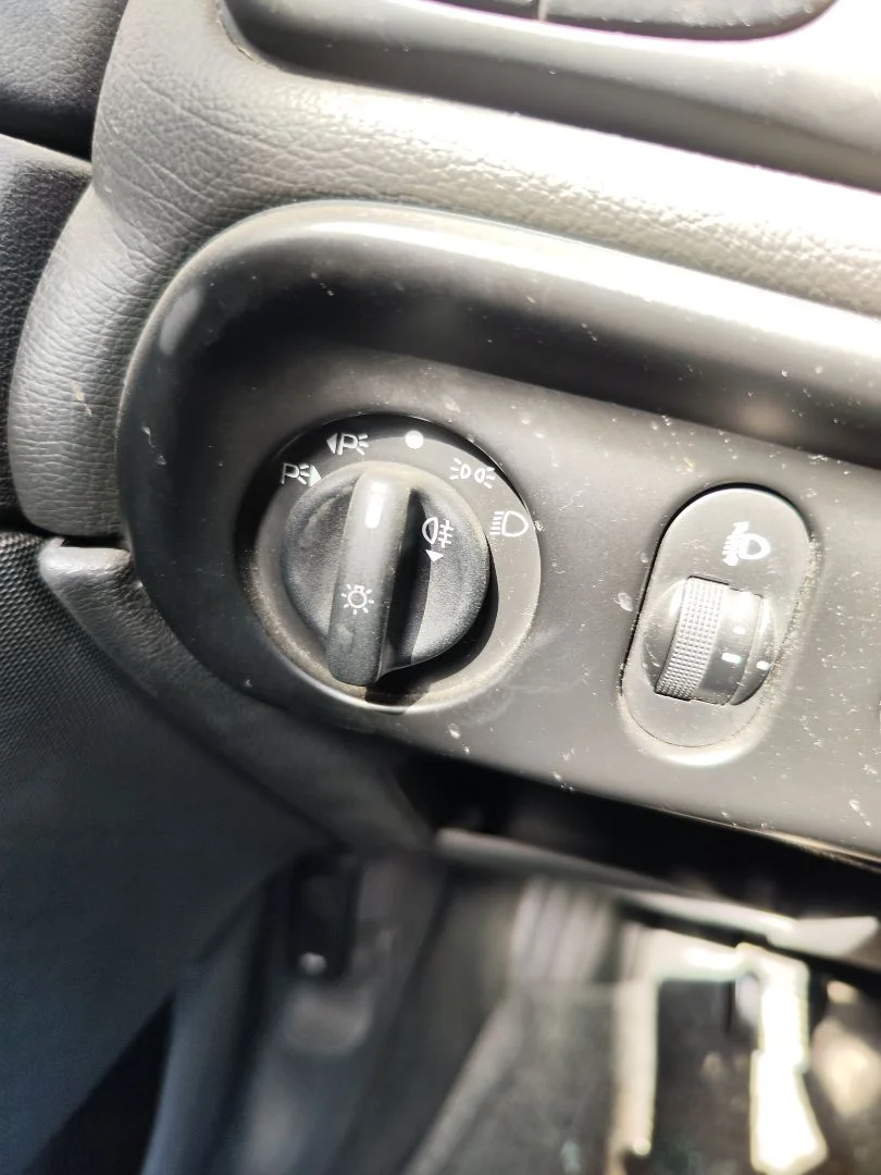 Foto de MANDO LUCES FORD MONDEO BERLINA (GD) 1.8 Turbodiesel CAT (90 CV / 66 KW) referencia 1051408