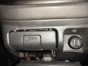 Foto de CENICERO HONDA CIVIC COUPÉ (EJ6/8) 1.6 CAT (105 CV / 77 KW) referencia 77311S04G000