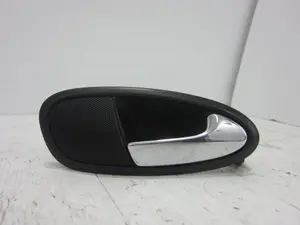 Foto de MANETA INTERIOR TRASERA DERECHA SEAT TOLEDO (5P2) 1.9 TDI (105 CV / 77 KW) referencia 5P0837114 foto 1