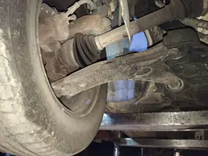 Foto de BRAZO SUSPENSION DELANTERO DERECHO FORD FOCUS SPORTBREAK (CAP) 1.6 TDCi CAT (90 CV / 66 KW)