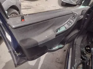 Foto de RETENEDOR PUERTA OPEL ZAFIRA A 2.0 DTI (101 CV / 74 KW) referencia 24434088