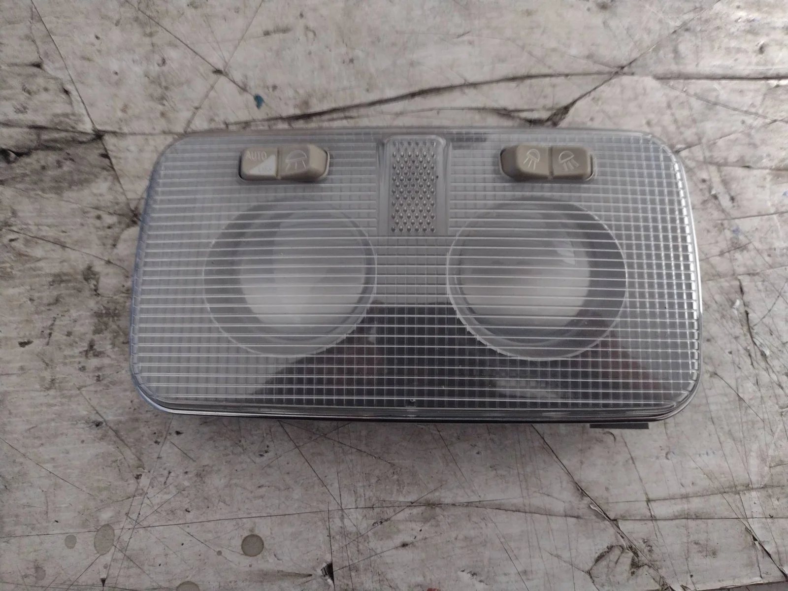 Foto de LUZ INTERIOR ALFA ROMEO 147 (190) 1.6 16V CAT (105 CV / 77 KW) referencia 0735301997