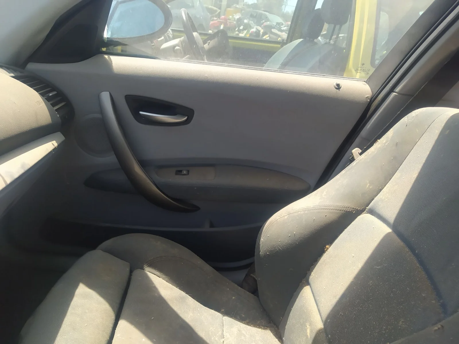 Foto de MANETA INTERIOR DELANTERA DERECHA BMW SERIE 1 BERLINA (E81/E87) 2.0 16V Diesel (163 CV / 120 KW) referencia 51417145076