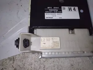 Foto de MODULO ELECTRONICO TOYOTA YARIS (P13) 1.5 16V CAT (Híbrido) (75 CV / 55 KW) referencia 892210D120 foto 5
