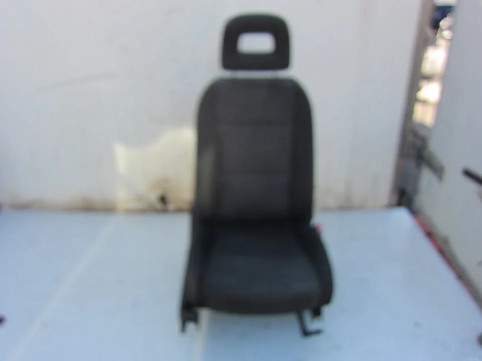 Foto de ASIENTO DELANTERO DERECHO AUDI A2 (8Z) 1.4 16V (75 CV / 55 KW) referencia 62140166