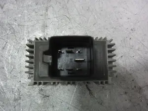 Foto de CAJA PRECALENTAMIENTO OPEL ASTRA G BERLINA 2.0 DTI (101 CV / 74 KW) referencia 09132691 foto 4