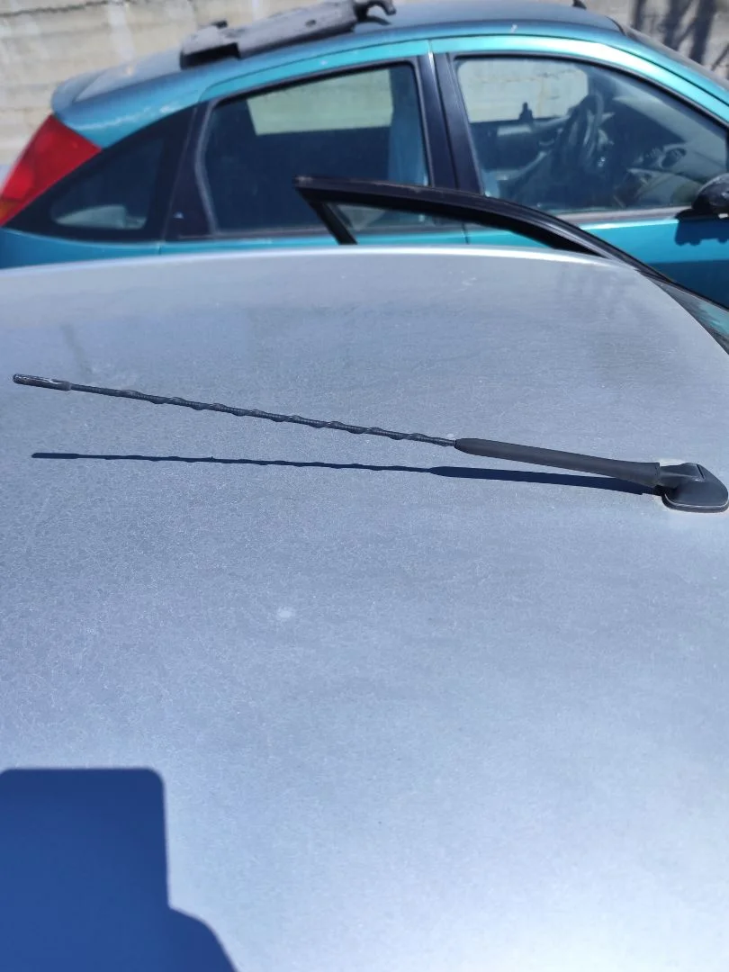 Foto de ANTENA TOYOTA COROLLA (E11) 2.0 Turbodiesel CAT (90 CV / 66 KW)