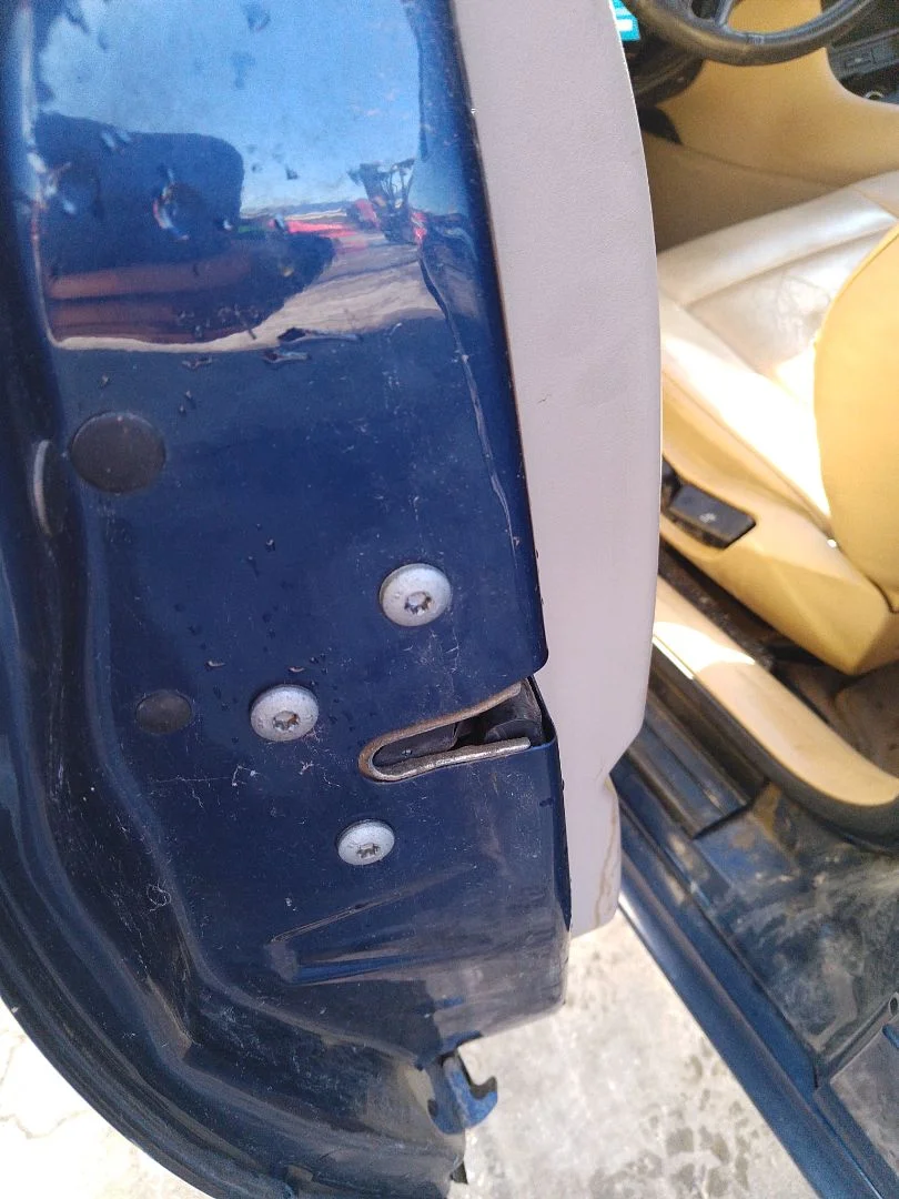 Foto de CERRADURA PUERTA DELANTERA IZQUIERDA BMW SERIE 3 COMPACTO (E46) 2.0 16V Diesel CAT (150 CV / 110 KW)
