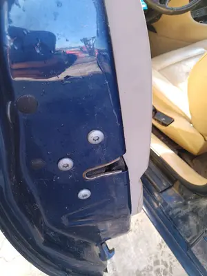 Foto de CERRADURA PUERTA DELANTERA IZQUIERDA BMW SERIE 3 COMPACTO (E46) 2.0 16V Diesel CAT (150 CV / 110 KW)