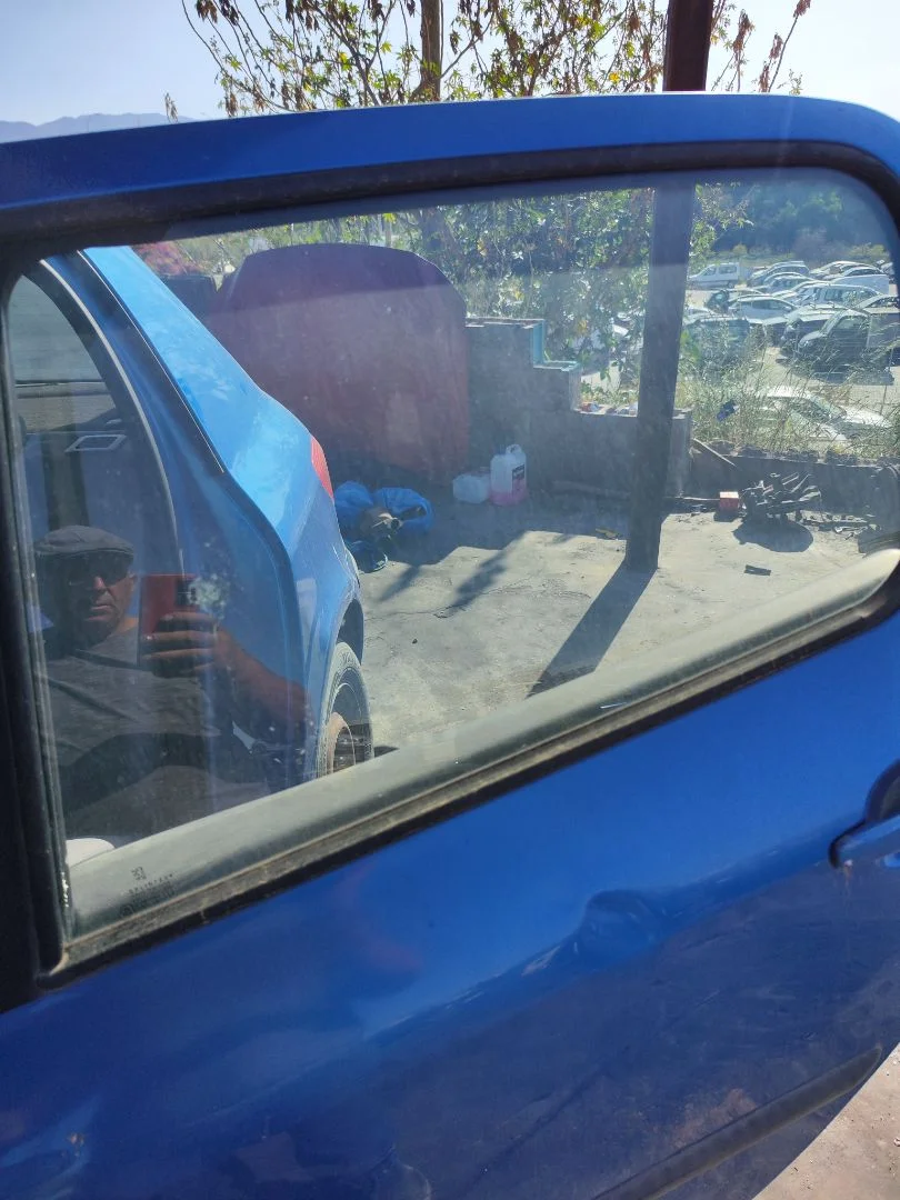 Foto de LUNA TRASERA IZQUIERDA PEUGEOT 307 (S1)(04.2001) 1.6 16V CAT (109 CV / 80 KW) referencia 9203FJ