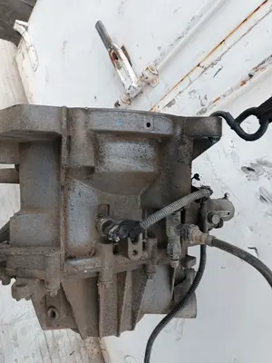 Foto de CAJA CAMBIOS OPEL CORSA D referencia 55193621 foto 2