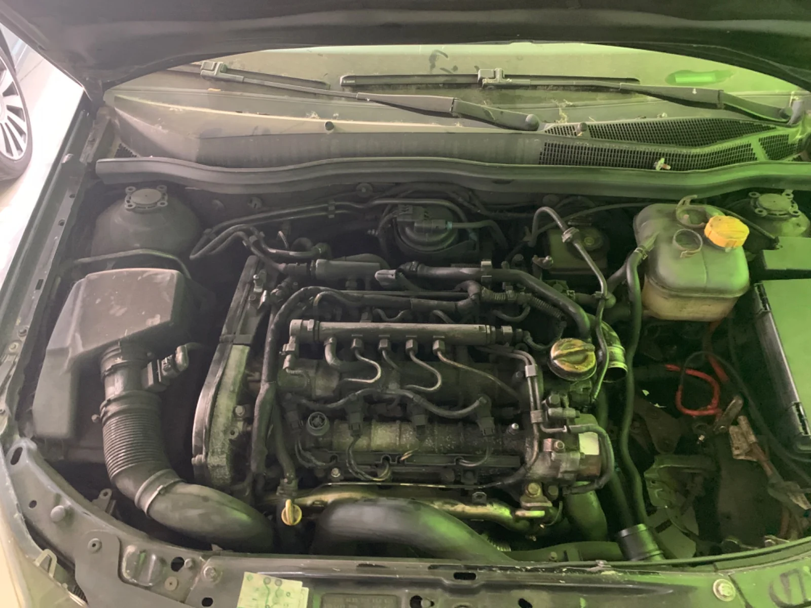 Foto de MOTOR COMPLETO OPEL ASTRA H CARAVAN 1.9 16V CDTI CAT (Z 19 DTH / LRD) (150 CV / 110 KW)