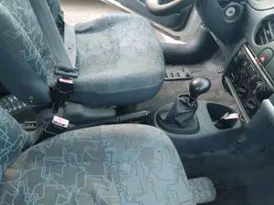 Foto de CONSOLA CENTRAL RENAULT KANGOO I (F/KC0) 1.2  (58 CV / 43 KW)