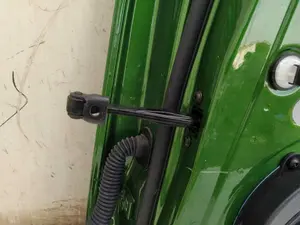 Foto de NO IDENTIFICADO PORSCHE MACAN (95BA) referencia 8R0839249F