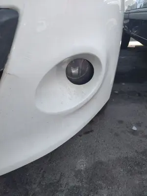 Foto de FARO ANTINIEBLA IZQUIERDO RENAULT MEGANE III BERLINA 5P 1.5 dCi Diesel CAT (86 CV / 63 KW)
