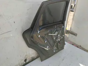 Foto de PUERTA TRASERA IZQUIERDA PORSCHE MACAN (95BA) referencia 95B833311A foto 5