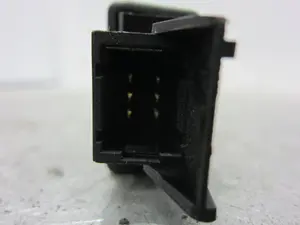Foto de MANDO MULTIFUNCION RENAULT CLIO II FASE II (B/CB0) referencia 8200058695 foto 3