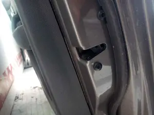 Foto de CERRADURA PUERTA DELANTERA DERECHA VOLKSWAGEN TOURAN (1T2) 1.9 TDI (105 CV / 77 KW) foto 2