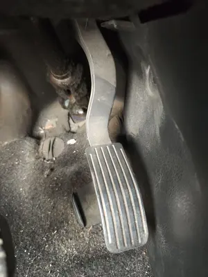 Foto de POTENCIOMETRO PEDAL PEUGEOT 207 1.4 16V CAT (KFU / ET3J4) (88 CV / 65 KW)