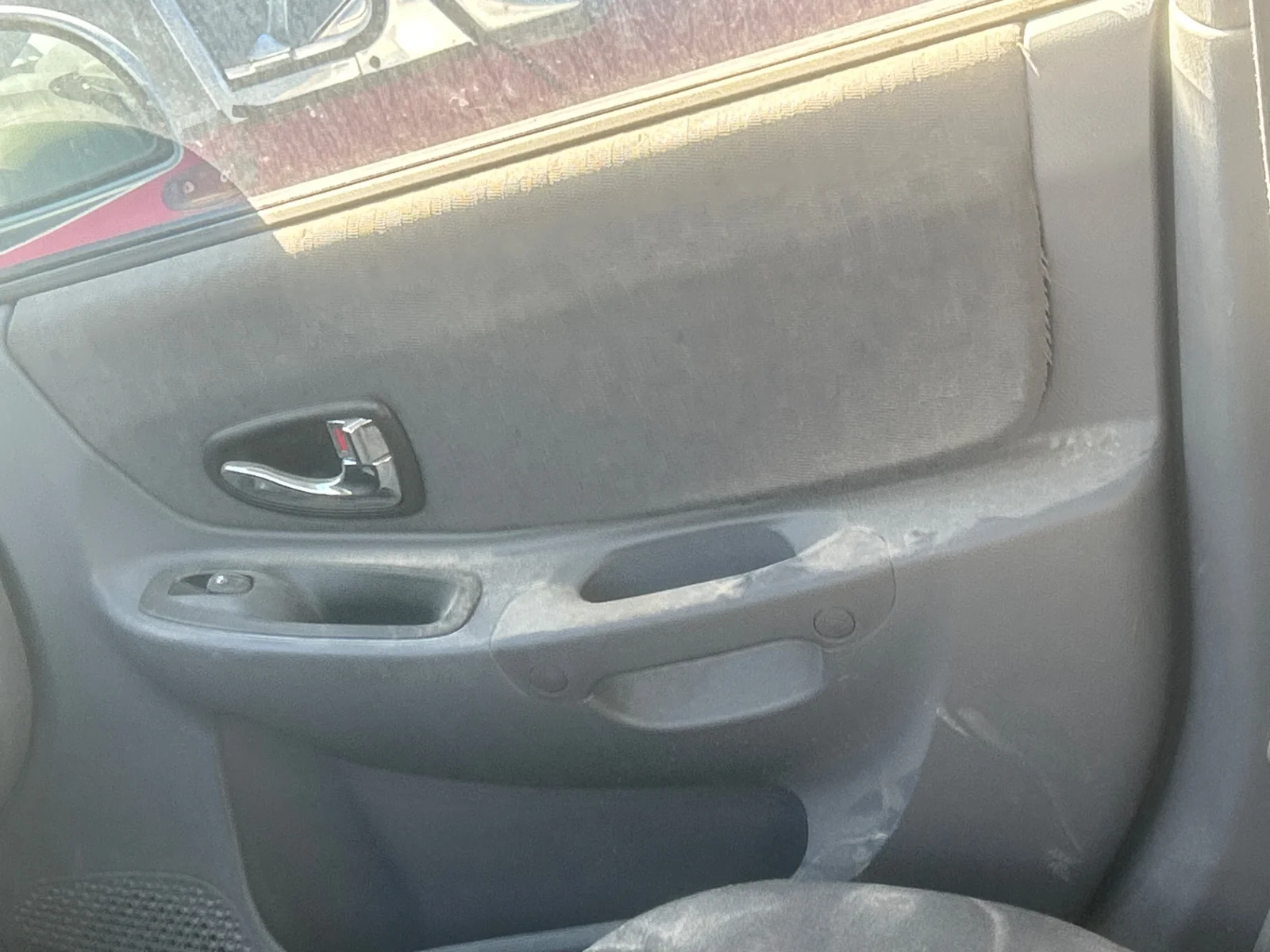Foto de GUARNECIDO PUERTA DELANTERA DERECHA HYUNDAI ACCENT (LC) 1.5 CRDi CAT (82 CV / 60 KW)