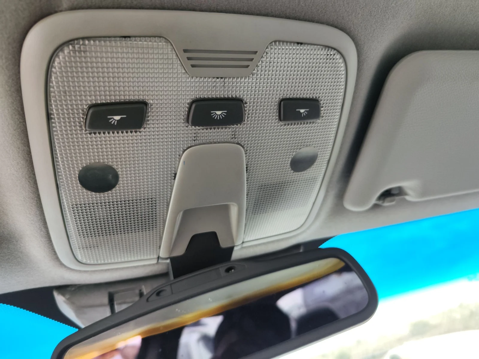 Foto de LUZ INTERIOR VOLVO S80 BERLINA 2.4 CAT (140 CV / 103 KW)