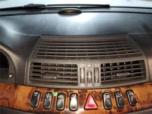 Foto de REJILLA AIREADORA MERCEDES-BENZ CLASE S (BM 220) BERLINA