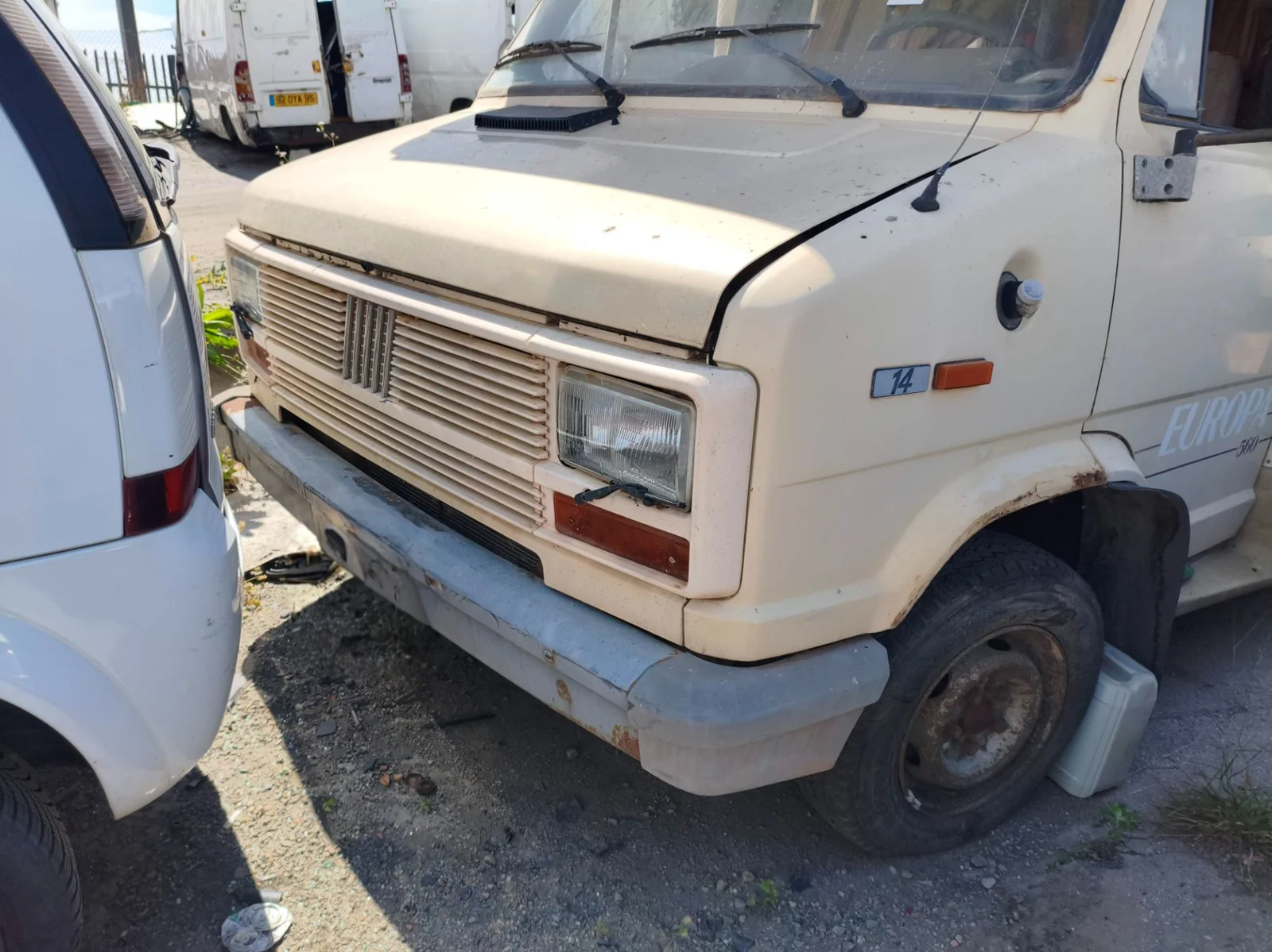 Foto de LLANTA FIAT DUCATO I BUS 2.5 Turbodiesel (92 CV / 68 KW)